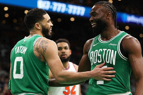 NBA东部格局洗牌:传统强队落势 <a href=/gaoqinglanqiu/heat/ target=_blank class=infotextkey>热火</a>异军突起