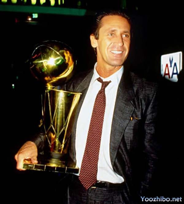 帕特-莱利:1989-90赛季的NBA最佳教练与<a href=/halkan/lanqiuzhibo/lakers/ target=_blank class=infotextkey>湖人</a>王朝的缔造者